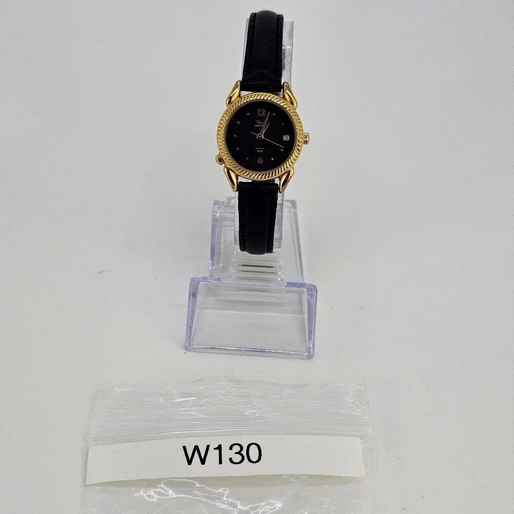VTG Timex Watch Women Fluted Bezel 25MM Black Dial Date Leather Bands NEWBattery